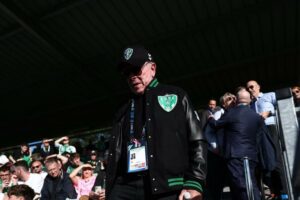 Le propriétaire stéphanois Larry Tanenbaum au stade Salif-Keita. (A. Martin/L