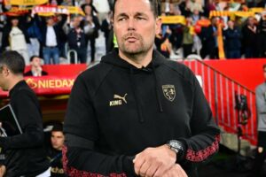 Pierre Sage avant le derby Lens-Lille : « Imprégner les nouveaux joueurs de l’importance de ce match »