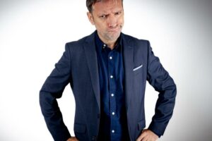 Pablo Longoria, Véronique Rabiot, Éric Di Meco… Julien Cazarre relève le défi d’impro lancé par « L’Équipe »
